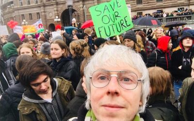 Lyssna till Anders Wijkman – och ta del av berättelsen om en färd genom partipolitik och annan offentlighet.